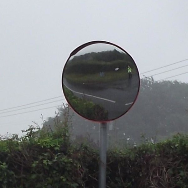 Зеркало дорожное с козырьком, диаметр 800 мм - netvor - 